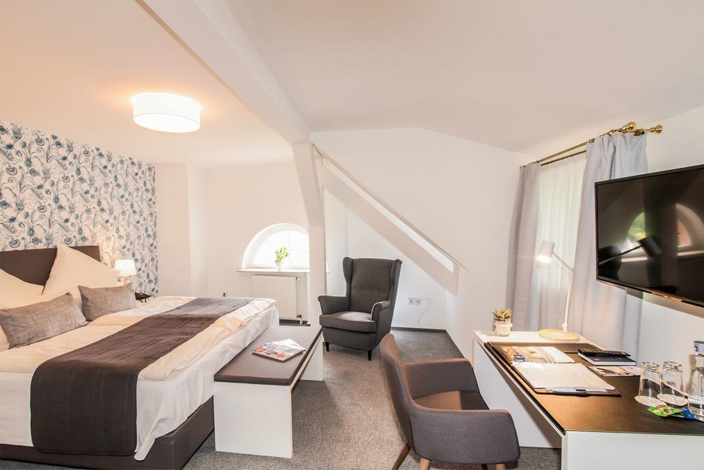 Hofgut Dippelshof Hotel- Und Restaurant Kg Mühltal Kültér fotó