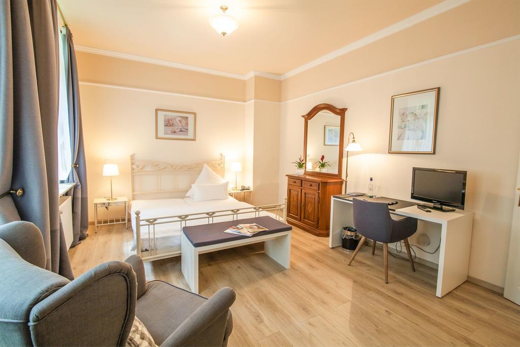 Hofgut Dippelshof Hotel- Und Restaurant Kg Mühltal Kültér fotó